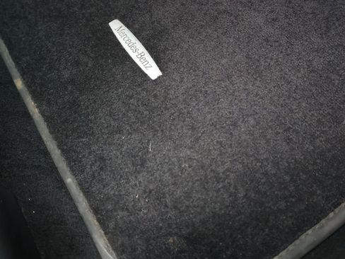 Used 2010 Mercedes-Benz GLK 350 4MATIC image 29