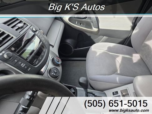 Used 2011 Toyota RAV4 4WD w/ Upgrade Value Pkg image 16