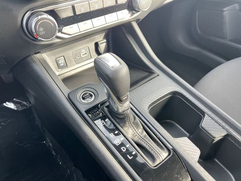 Used 2025 Nissan Sentra S image 39