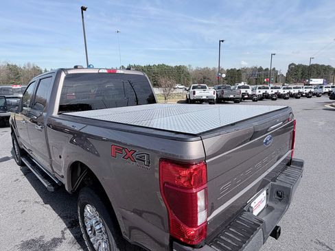 Used 2021 Ford F250 XLT w/ XLT Premium Package image 10