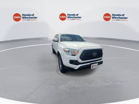 Used 2020 Toyota Tacoma SR AWD/4WD image 2