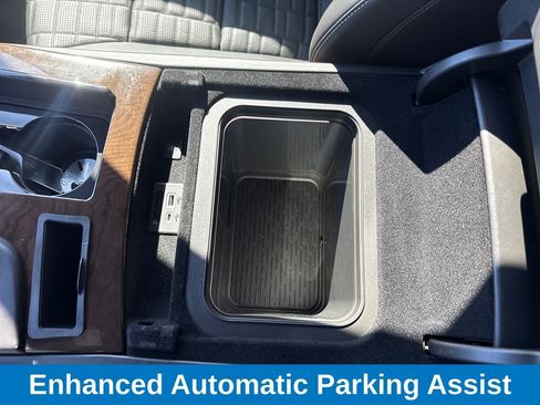 Used 2024 Cadillac Escalade Sport Platinum w/ LPO, ONYX Package image 27