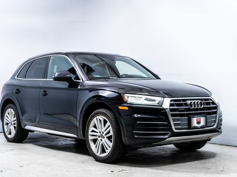 Used 2019 Audi Q5 2.0T Premium Plus w/ Premium Plus Package AWD/4WD image 9