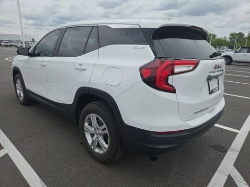 Used 2024 GMC Terrain SLE AWD/4WD image 13