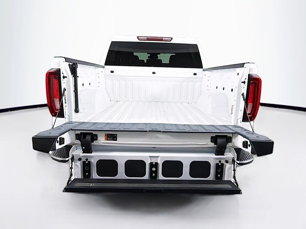 Used 2024 GMC Sierra 1500 SLT AWD/4WD image 26