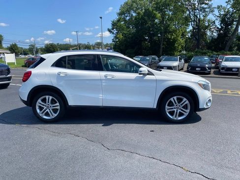 Used 2019 Mercedes-Benz GLA 250 4MATIC image 2