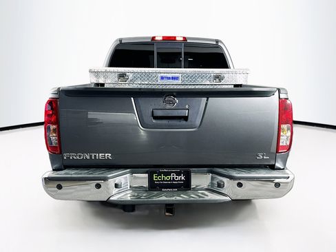 Used 2019 Nissan Frontier SL image 7
