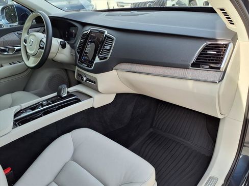 Certified 2024 Volvo XC90 B6 Plus image 10