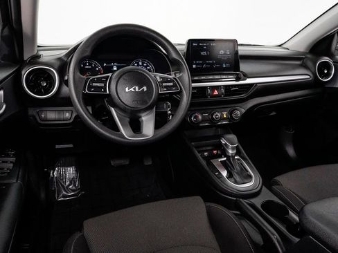 Used 2024 Kia Forte LXS image 6