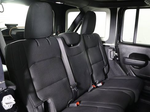 Used 2022 Jeep Wrangler Unlimited Sport image 25