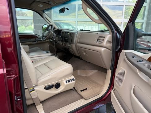 Used 2004 Ford F350 Lariat AWD/4WD image 44