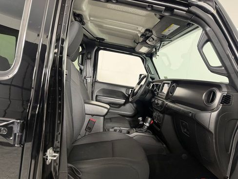 Certified 2023 Jeep Wrangler Unlimited AWD/4WD image 30