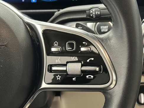 Certified 2023 Mercedes-Benz EQB 300 4MATIC image 27