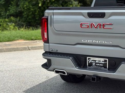 Used 2025 GMC Sierra 1500 Denali w/ Denali Reserve Package AWD/4WD image 16