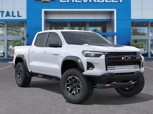 New 2026 Chevrolet Colorado ZR2 w/ Technology Package AWD/4WD image 7
