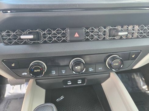 Certified 2023 Honda Accord EX image 18