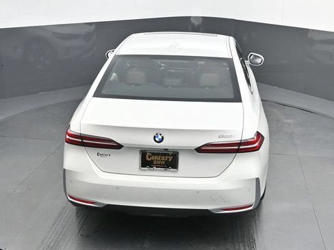 New 2027 BMW 530i RWD image 37