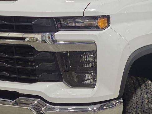 Used 2024 Chevrolet Silverado 3500 LT w/ Convenience Package AWD/4WD image 29