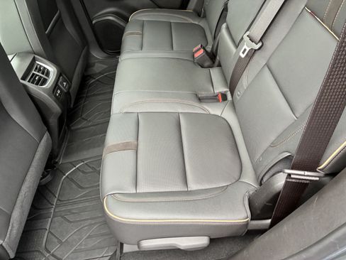 Used 2023 Chevrolet Blazer Premier w/ Driver Confidence II Package AWD/4WD image 15