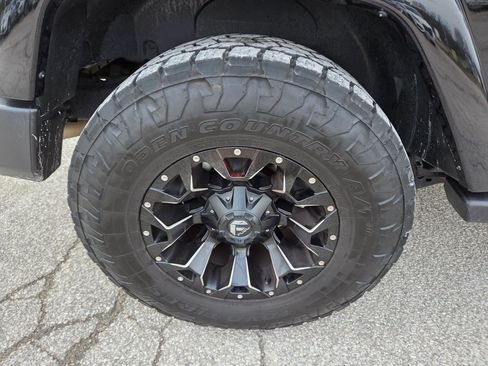 Used 2016 Jeep Wrangler Sahara image 10