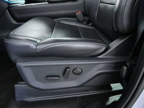 Certified 2025 Ford Expedition Platinum AWD/4WD image 18