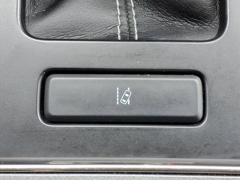 Used 2019 Ford F150 Raptor w/ Equipment Group 802A Luxury image 18