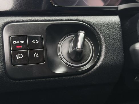 Used 2020 Porsche Cayenne image 18