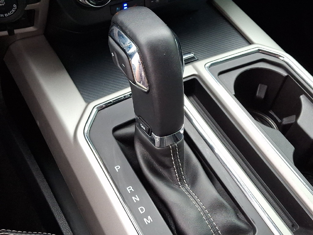 Used 2019 Ford F150 Lariat w/ Equipment Group 502A Luxury AWD/4WD image 17
