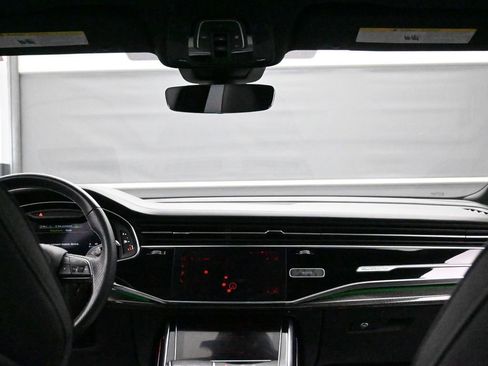 Used 2022 Audi SQ8 Prestige AWD/4WD image 29