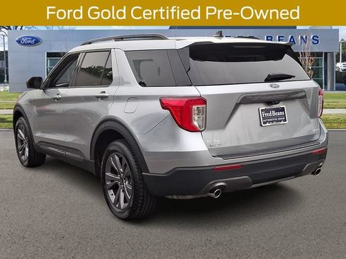 Certified 2022 Ford Explorer XLT w/ Equipment Group 202A AWD/4WD image 7