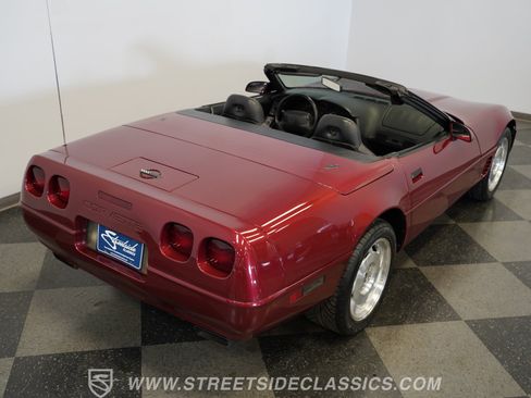 Used 1995 Chevrolet Corvette Convertible RWD image 31