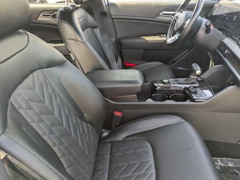 Certified 2025 Kia Sportage X-Pro AWD/4WD image 12