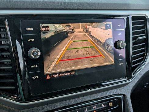 Used 2022 Volkswagen Atlas Cross Sport SEL R-Line image 20