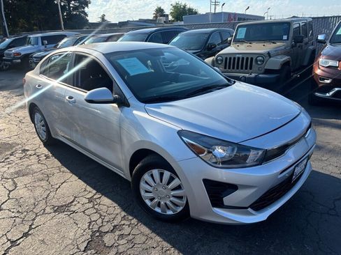 Used 2023 Kia Rio LX FWD image 2
