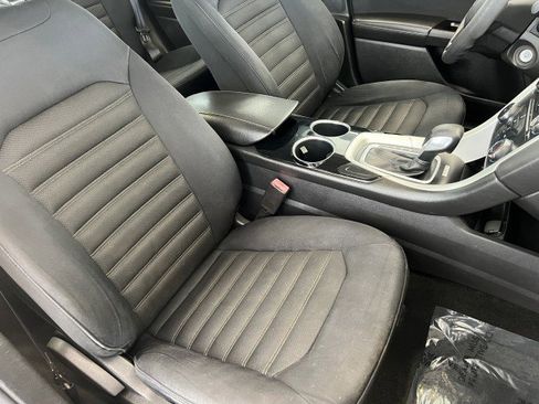 Used 2013 Ford Fusion SE image 15