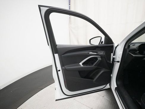 Used 2025 Audi Q5 Premium Plus w/ Premium Plus image 29