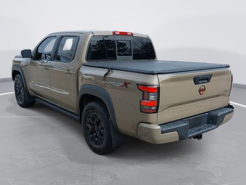 Used 2022 Nissan Frontier Pro-X image 7