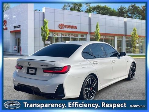 Used 2023 BMW M340i xDrive image 6