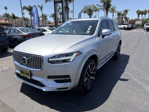 Used 2021 Volvo XC90 T8 Inscription Expression w/ Advanced Package AWD/4WD image 4