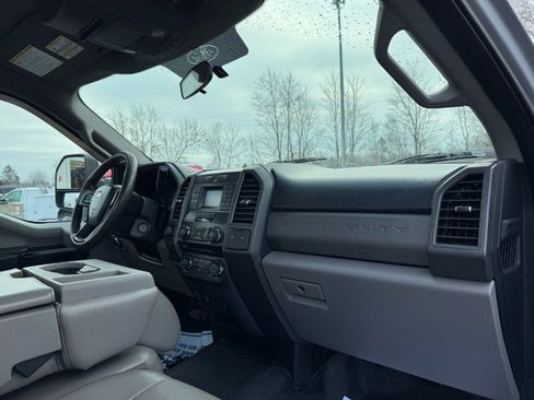 Used 2017 Ford F250 XL w/ XL Value Package image 17