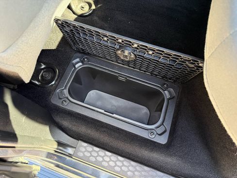 Used 2016 RAM 2500 Tradesman w/ Chrome Appearance Group image 18