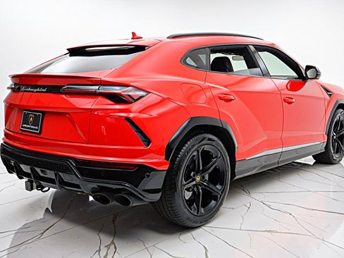 Used 2020 Lamborghini Urus AWD/4WD image 13