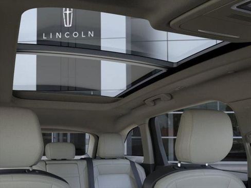 New 2026 Lincoln Nautilus Premier w/ Equipment Group 102A image 22