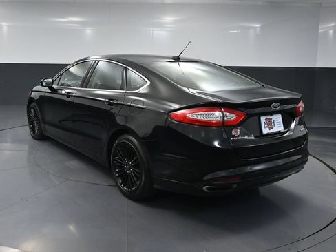 Used 2016 Ford Fusion SE w/ Equipment Group 202A FWD image 9