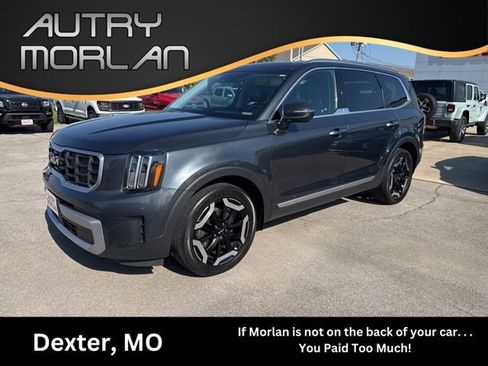 Used 2023 Kia Telluride S AWD/4WD image 1