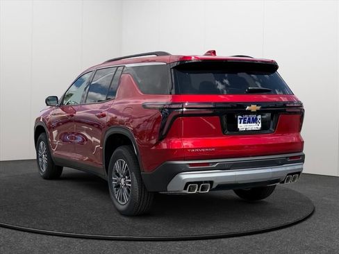 New 2026 Chevrolet Traverse LT FWD image 4