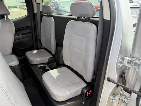 Used 2017 Chevrolet Colorado W/T w/ WT Convenience Package RWD image 30