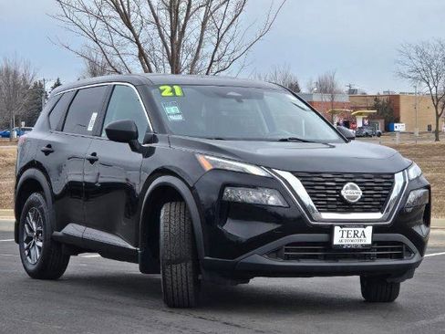 Used 2021 Nissan Rogue S AWD/4WD image 3