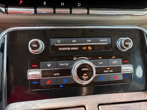 Used 2019 Lincoln Navigator Reserve AWD/4WD image 21