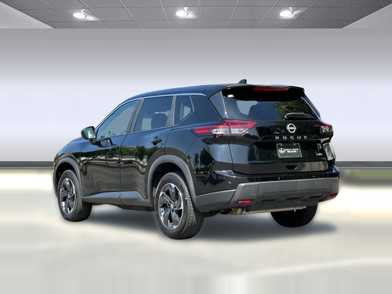 Used 2025 Nissan Rogue SV AWD/4WD image 3